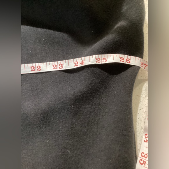 Atheleta cozy sweater. Color black. Size L - Picture 7 of 8